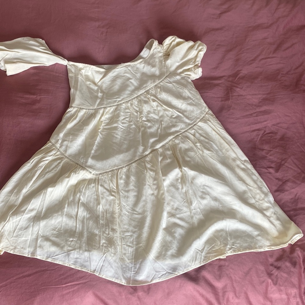 Elf she dress size M